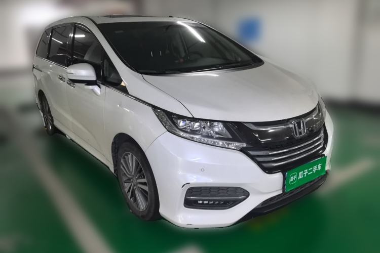 Used Honda Odyssey 2018 2.4L Smart Edition Front Right 45 Deg