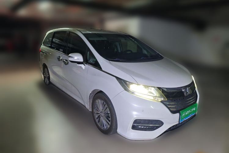 Used Honda Odyssey 2018 2.4L Smart Edition Front Right 45 Deg