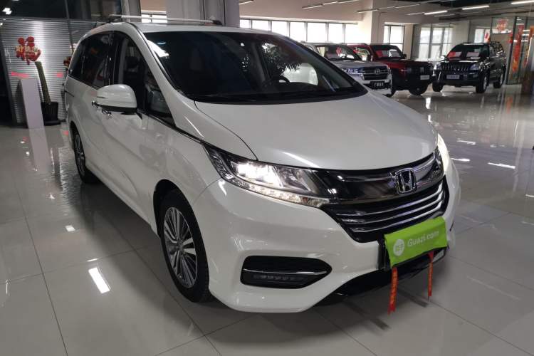 Used Honda Odyssey 2018 2.4L Smart Edition Front Right 45 Deg