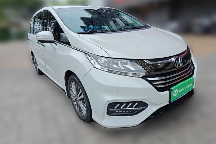 Used Honda Odyssey 2018 2.4L Luxury Edition Front Right 45 Deg