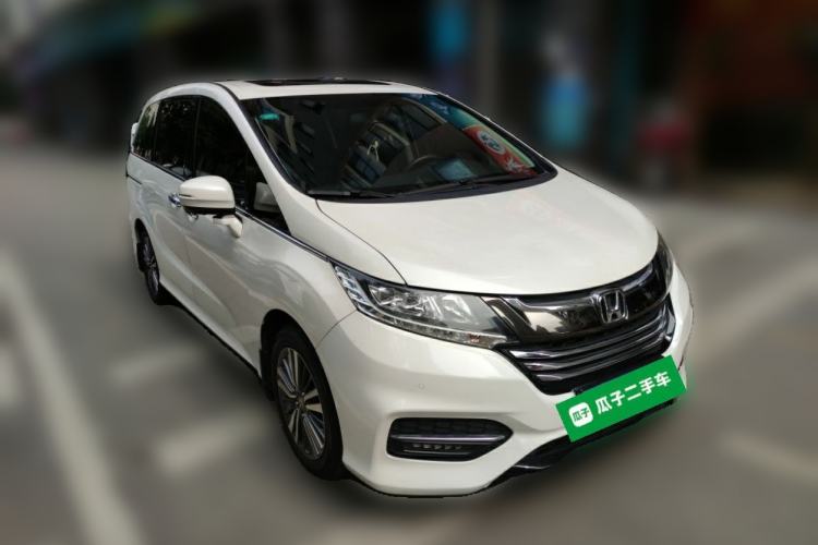 Used Honda Odyssey 2018 2.4L Smart Edition Front Right 45 Deg