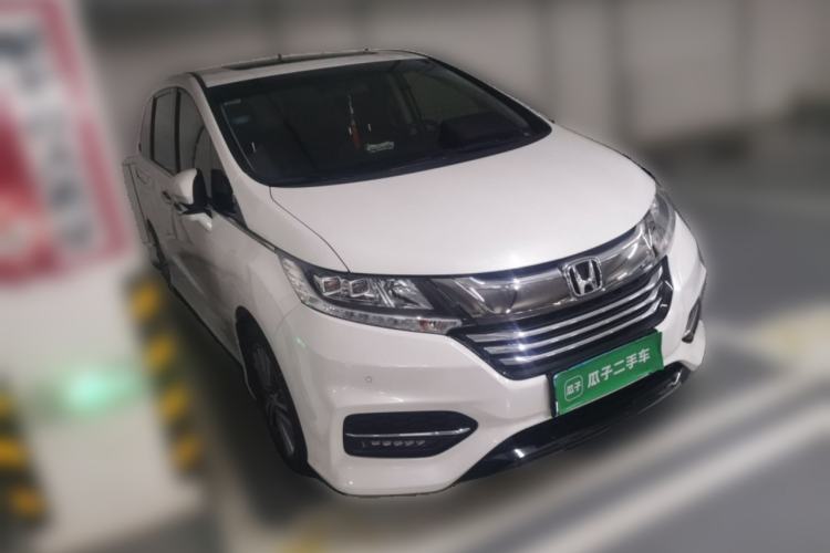 Used Honda Odyssey 2018 2.4L Smart Edition Front Right 45 Deg
