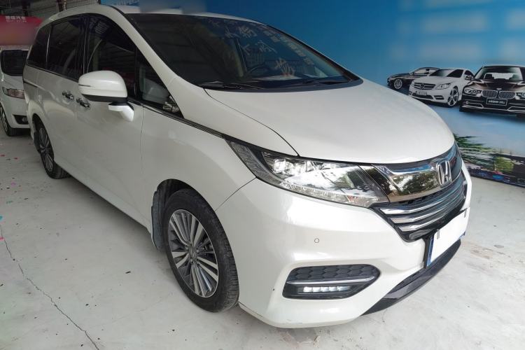 Used Honda Odyssey 2018 2.4L Smart Edition Front Right 45 Deg