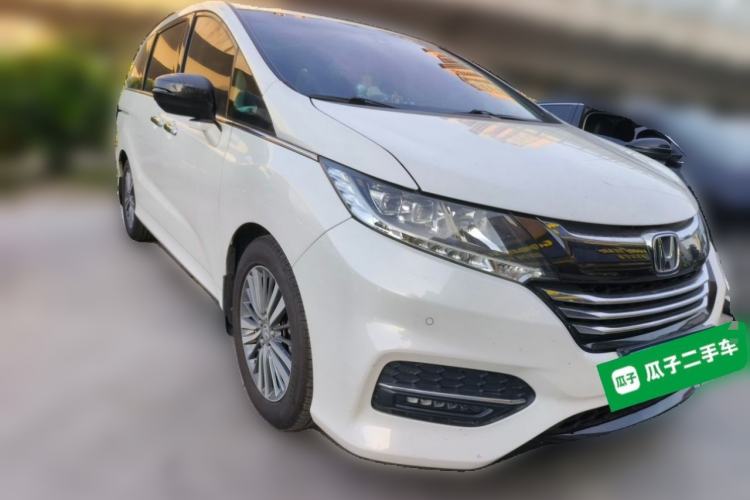Used Honda Odyssey 2018 2.4L Prestige Edition Front Right 45 Deg
