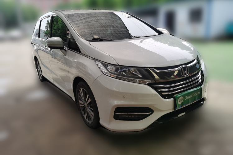 Used Honda Odyssey 2018 2.4L Comfort Version Front Right 45 Deg