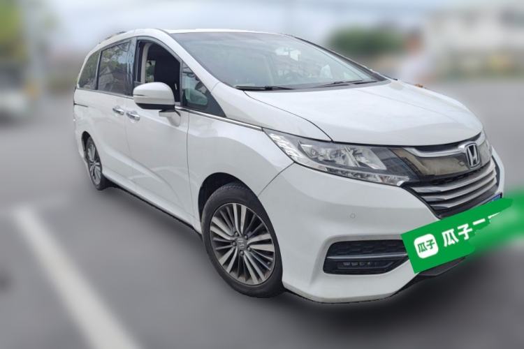 Used Honda Odyssey 2018 2.4L Smart Edition Front Right 45 Deg