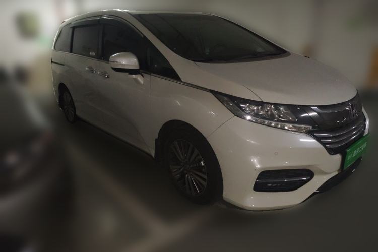 Used Honda Odyssey 2018 2.4L Smart Edition Front Right 45 Deg