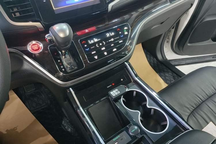 Used Honda Odyssey 2018 2.4L Luxury Edition Gear Lever
