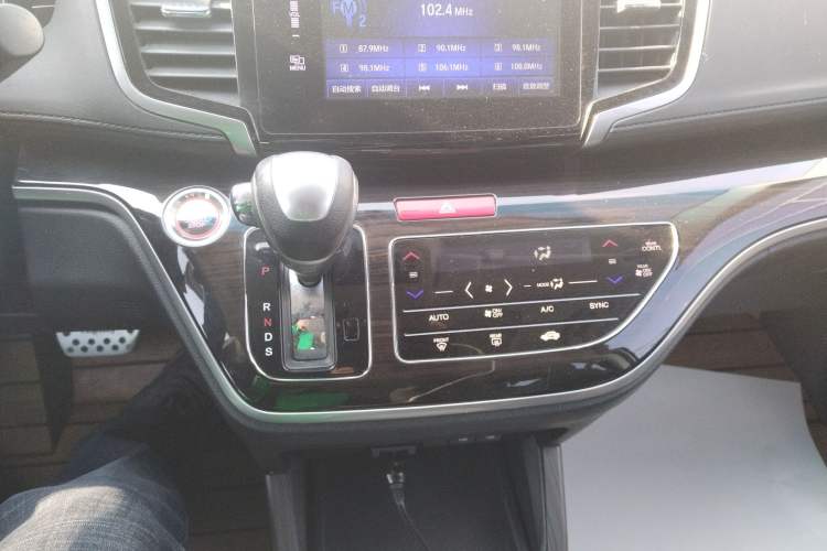 Used Honda Odyssey 2018 2.4L Luxury Edition Gear Lever
