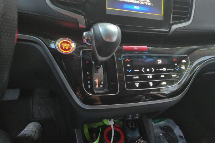 Used Honda Odyssey 2018 2.4L Luxury Edition Gear Lever