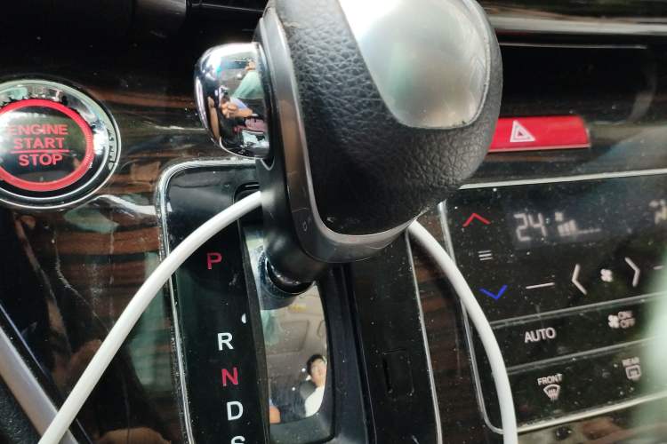 Used Honda Odyssey 2018 2.4L Smart Edition Gear Lever