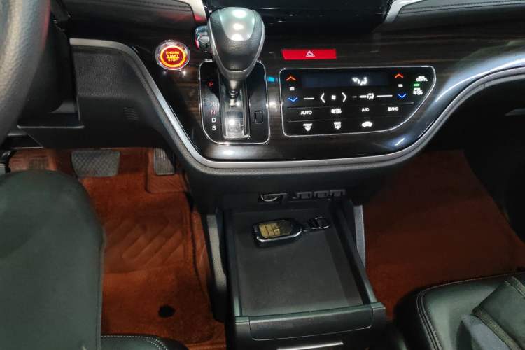 Used Honda Odyssey 2018 2.4L Luxury Edition Gear Lever