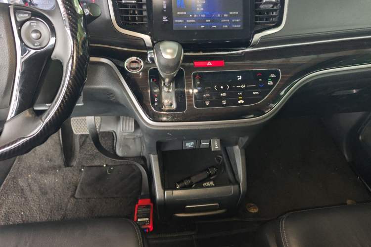 Used Honda Odyssey 2018 2.4L Smart Edition Gear Lever