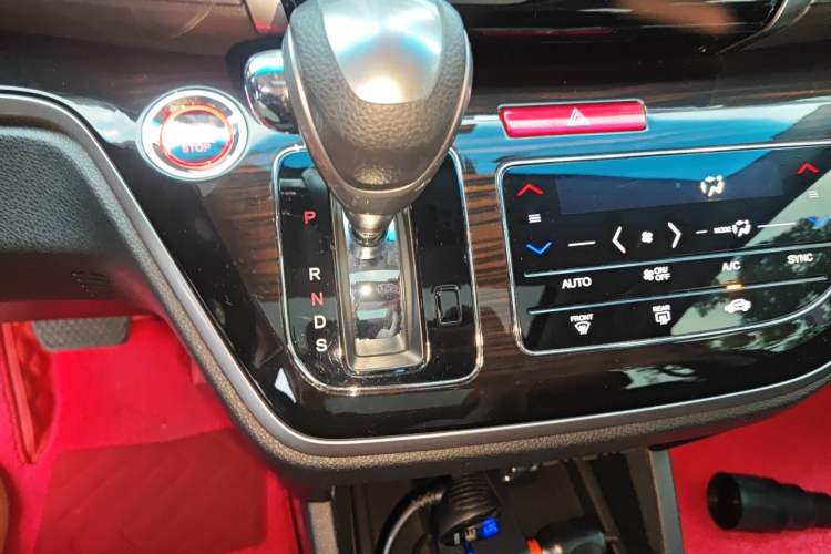 Used Honda Odyssey 2018 2.4L Luxury Edition Gear Lever
