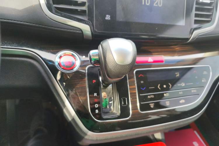 Used Honda Odyssey 2018 2.4L Luxury Edition Gear Lever
