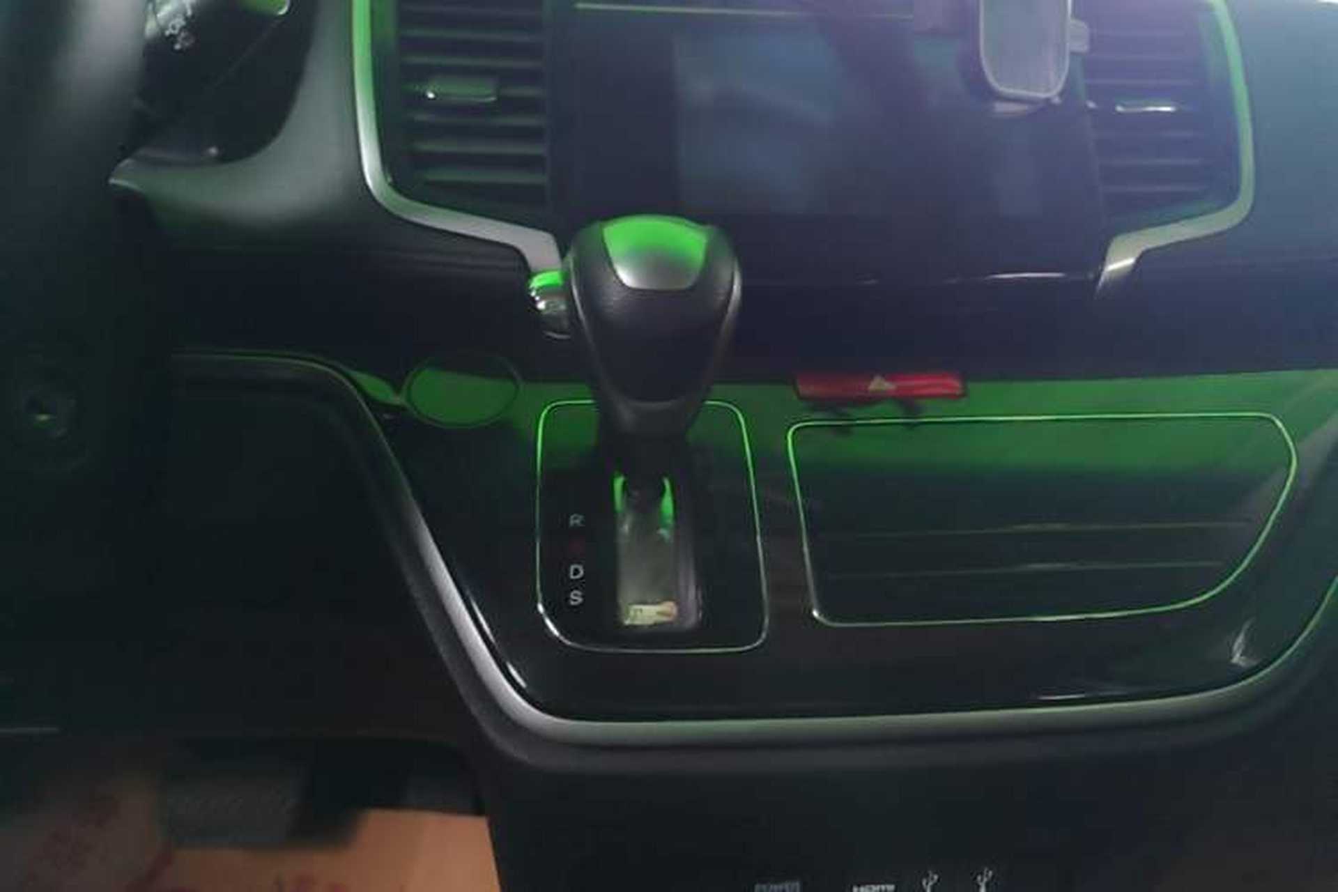 Used Honda Odyssey 2018 2.4L Comfort Version Gear Lever