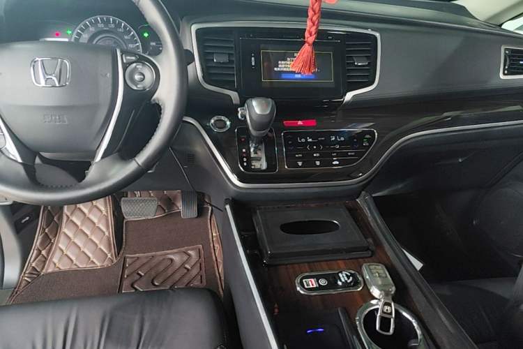 Used Honda Odyssey 2018 2.4L Smart Edition Gear Lever