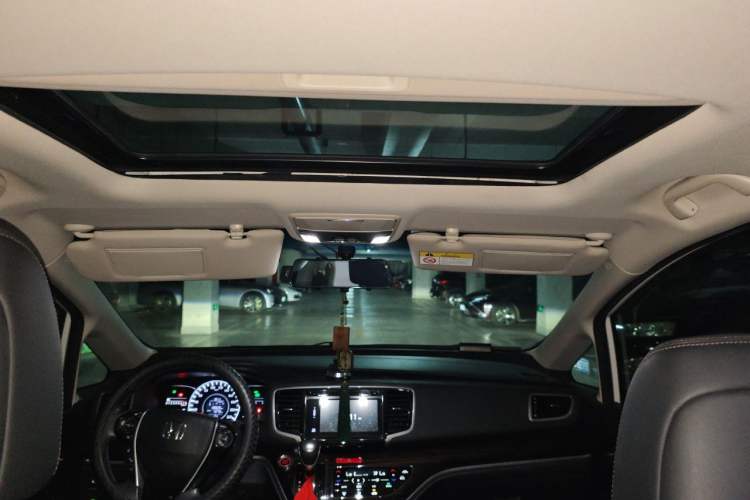 Used Honda Odyssey 2018 2.4L Smart Edition Headliner