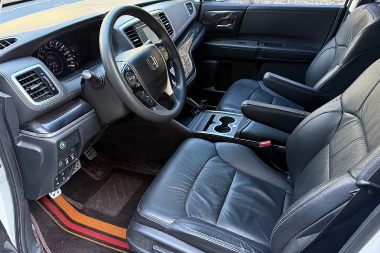 Used Honda Odyssey 2018 2.4L Luxury Edition Interior 1