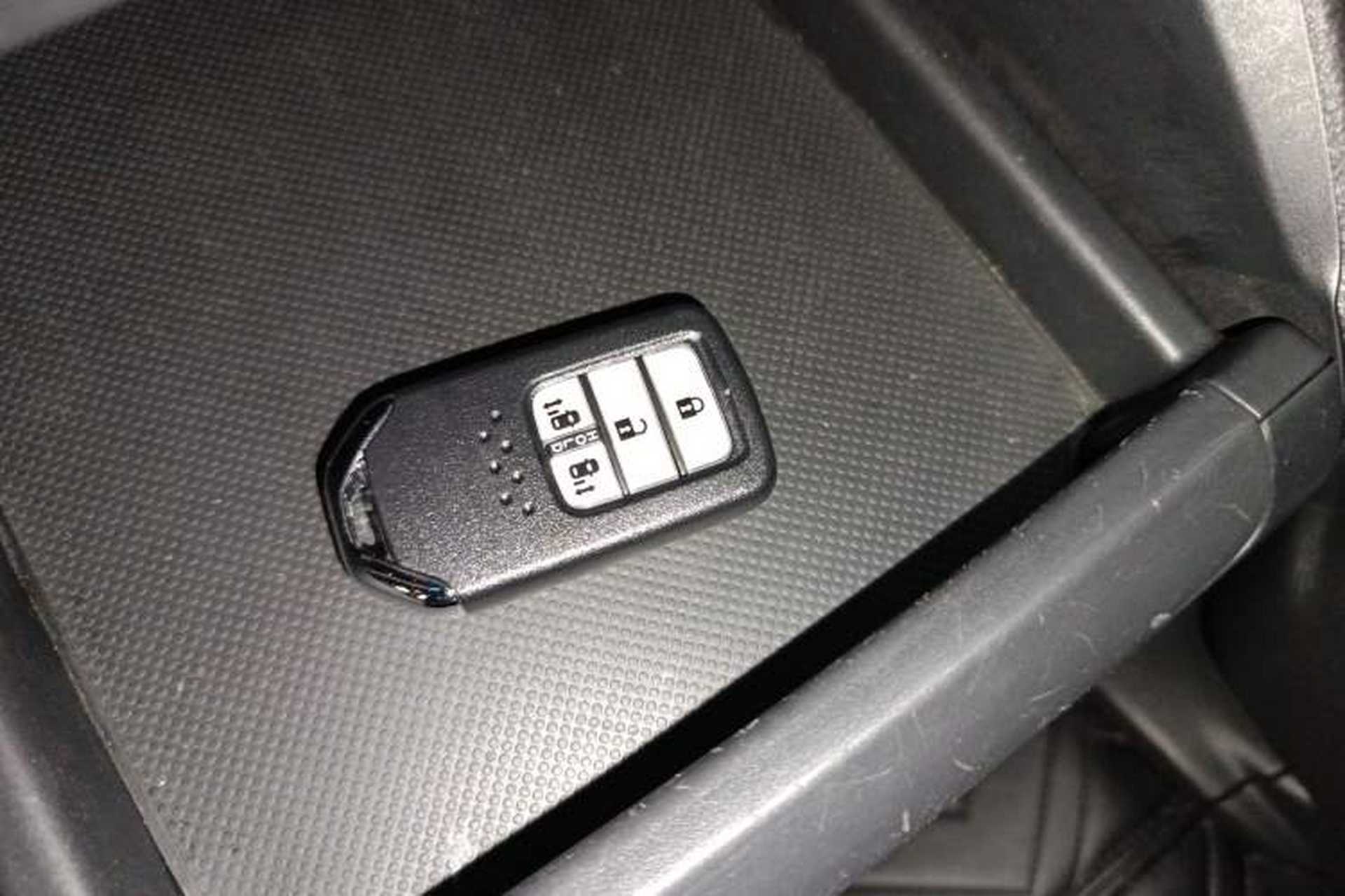 Used Honda Odyssey 2018 2.4L Smart Edition Interior 1