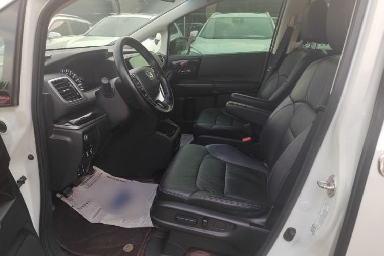 Used Honda Odyssey 2018 2.4L Luxury Edition Interior 1