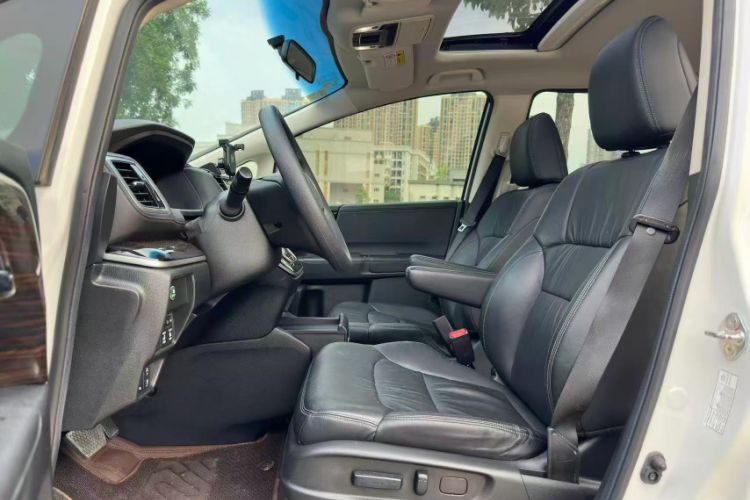 Used Honda Odyssey 2018 2.4L Luxury Edition Interior 1