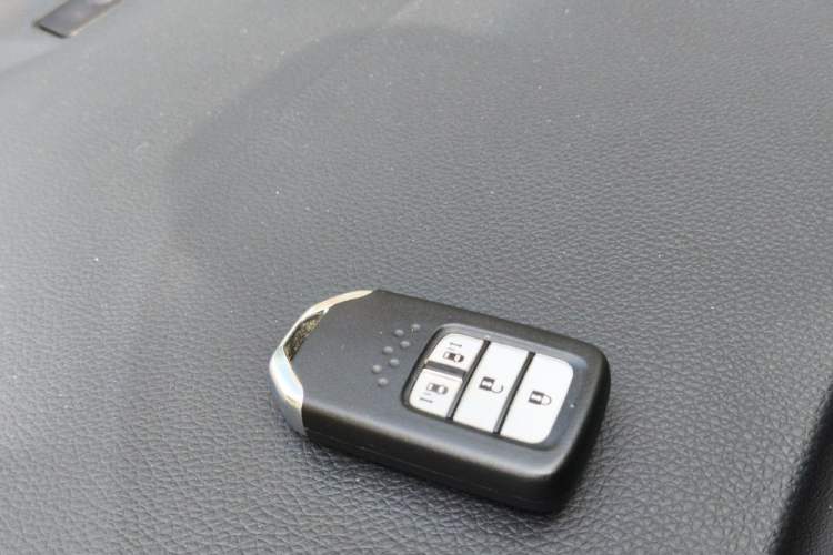 Used Honda Odyssey 2018 2.4L Supreme Edition Interior 1