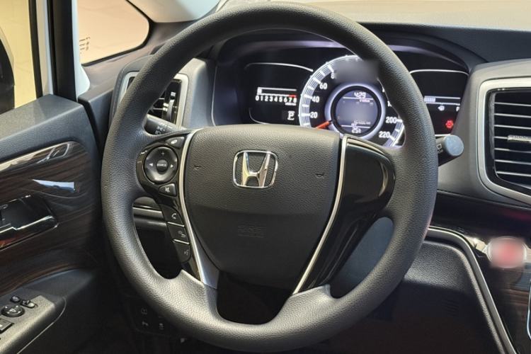 Used Honda Odyssey 2018 2.4L Luxury Edition Interior 12