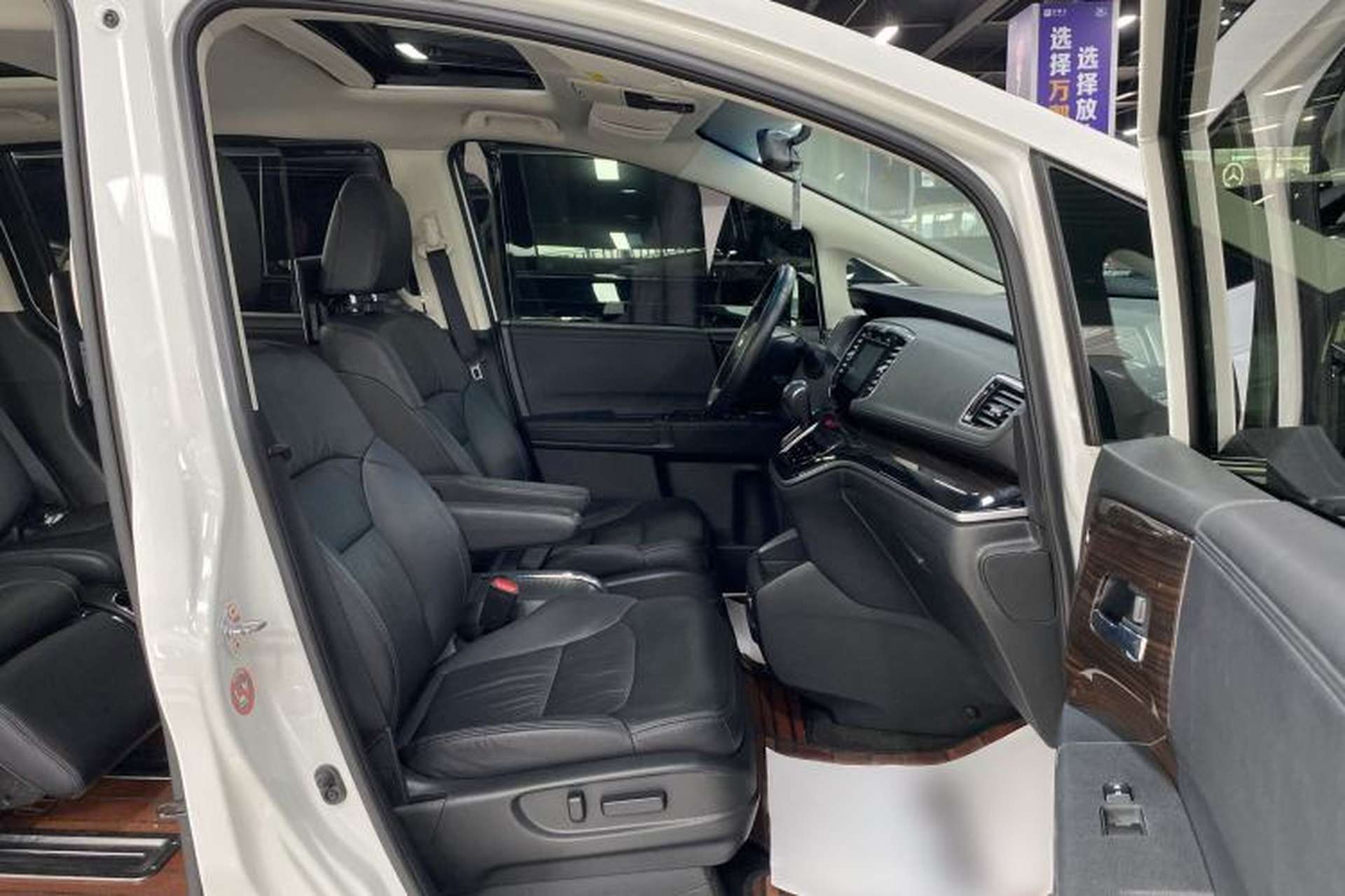 Used Honda Odyssey 2018 2.4L Smart Edition Interior 13