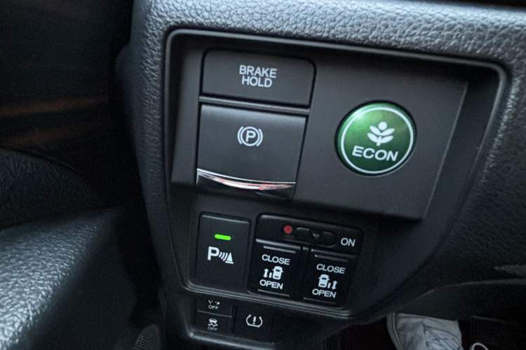 Used Honda Odyssey 2018 2.4L Smart Edition Interior 15