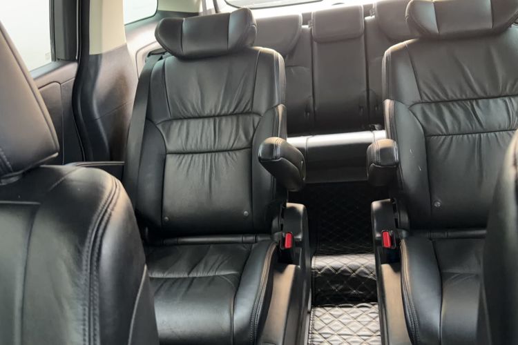 Used Honda Odyssey 2018 2.4L Luxury Edition Interior 2