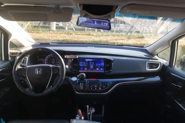 Used Honda Odyssey 2018 2.4L Smart Edition Interior 2
