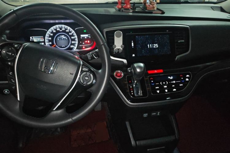 Used Honda Odyssey 2018 2.4L Smart Edition Interior 2
