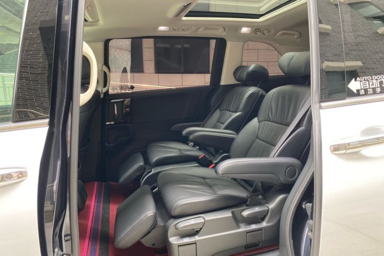 Used Honda Odyssey 2018 2.4L Smart Edition Interior 3