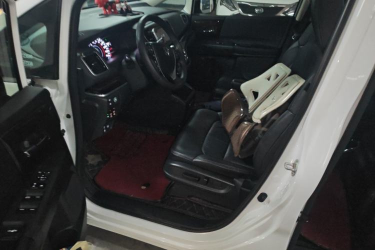 Used Honda Odyssey 2018 2.4L Smart Edition Interior 3