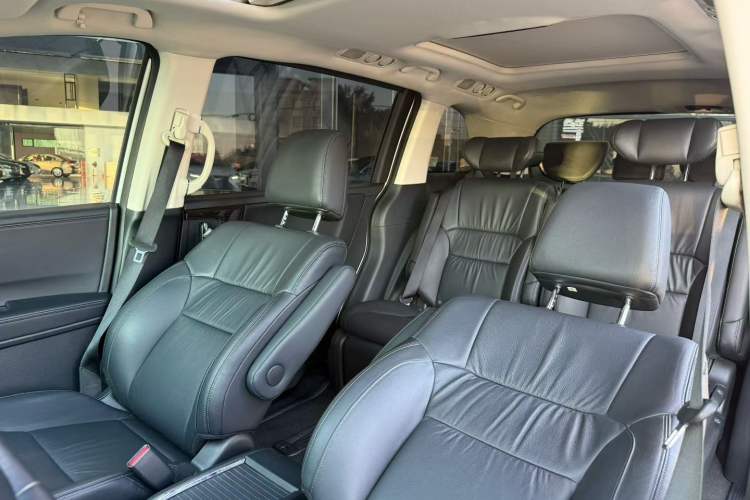 Used Honda Odyssey 2018 2.4L Smart Edition Interior 4