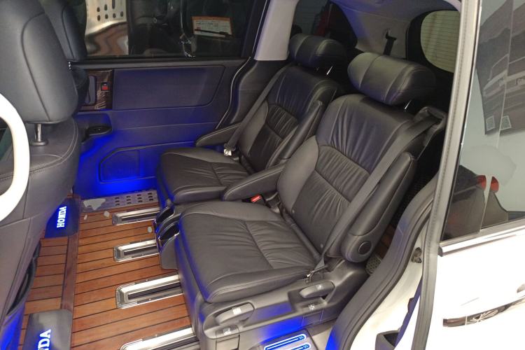 Used Honda Odyssey 2018 2.4L Smart Edition Interior 4