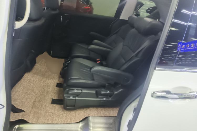 Used Honda Odyssey 2018 2.4L Smart Edition Interior 4