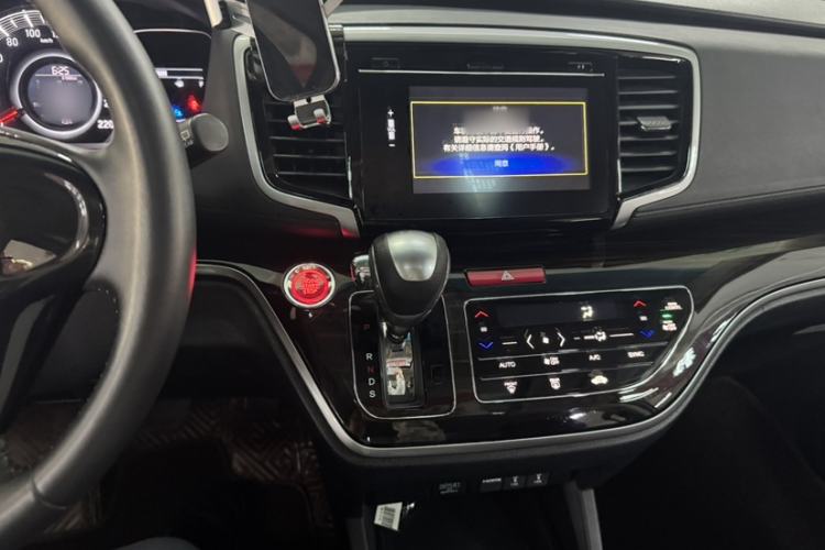 Used Honda Odyssey 2018 2.4L Luxury Edition Interior 4