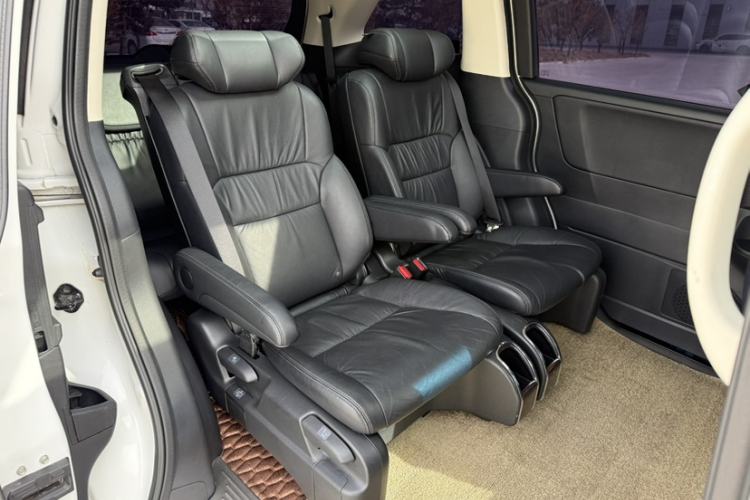 Used Honda Odyssey 2018 2.4L Luxury Edition Interior 5