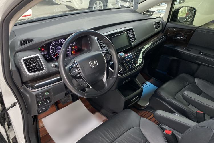 Used Honda Odyssey 2018 2.4L Smart Edition Interior 5