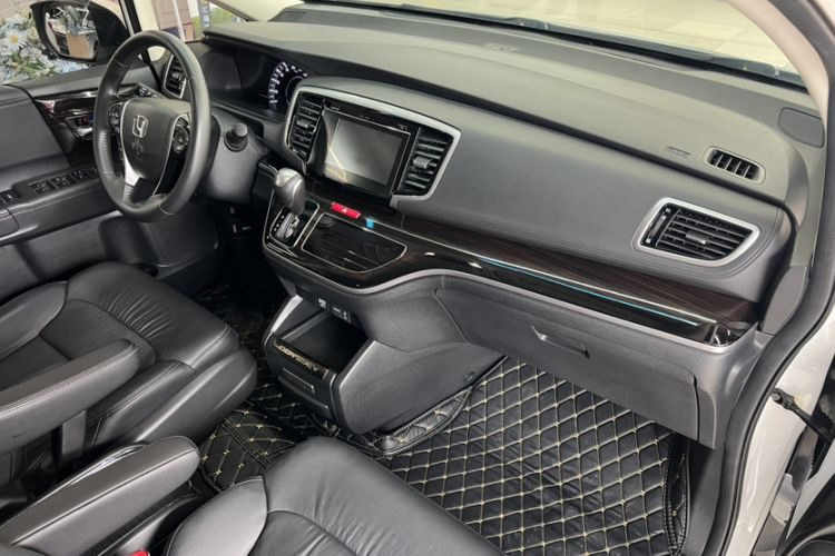 Used Honda Odyssey 2018 2.4L Smart Edition Interior 5