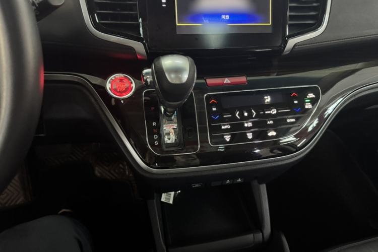 Used Honda Odyssey 2018 2.4L Luxury Edition Interior 5