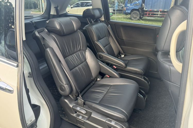 Used Honda Odyssey 2018 2.4L Luxury Edition Interior 6