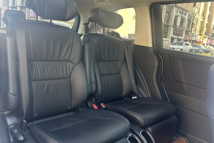 Used Honda Odyssey 2018 2.4L Smart Edition Interior 8