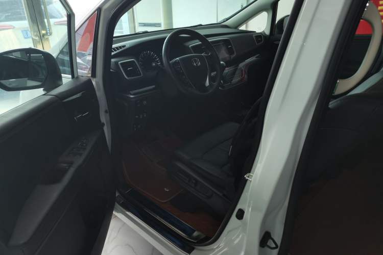 Used Honda Odyssey 2018 2.4L Smart Edition Left Front Seat