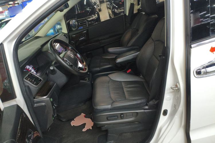 Used Honda Odyssey 2018 2.4L Luxury Edition Left Front Seat