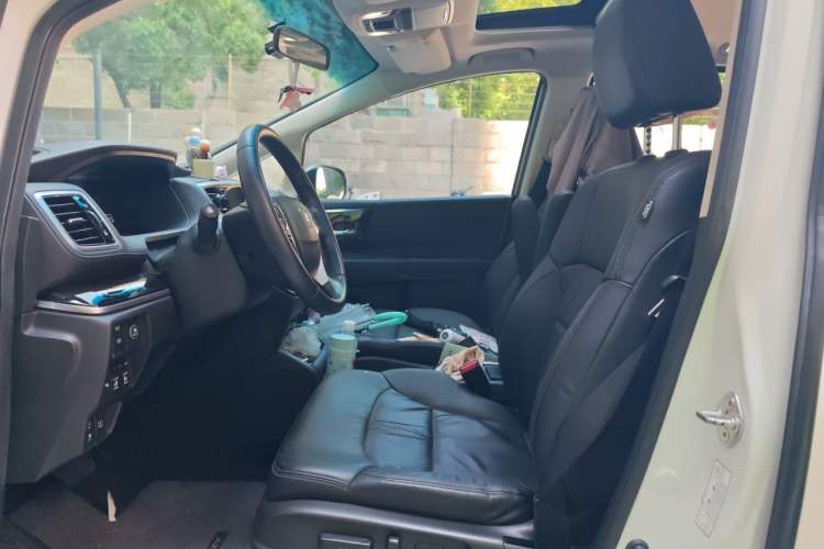 Used Honda Odyssey 2018 2.4L Smart Edition Left Front Seat