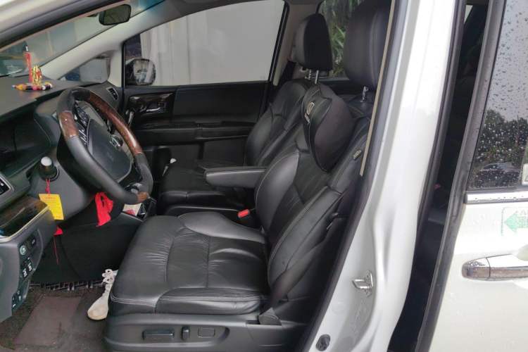 Used Honda Odyssey 2018 2.4L Luxury Edition Left Front Seat