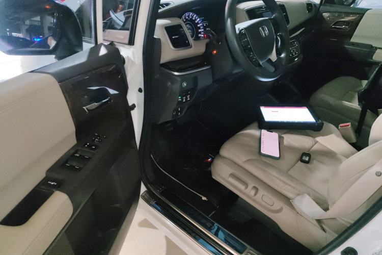 Used Honda Odyssey 2018 2.4L Luxury Edition Left Front Seat